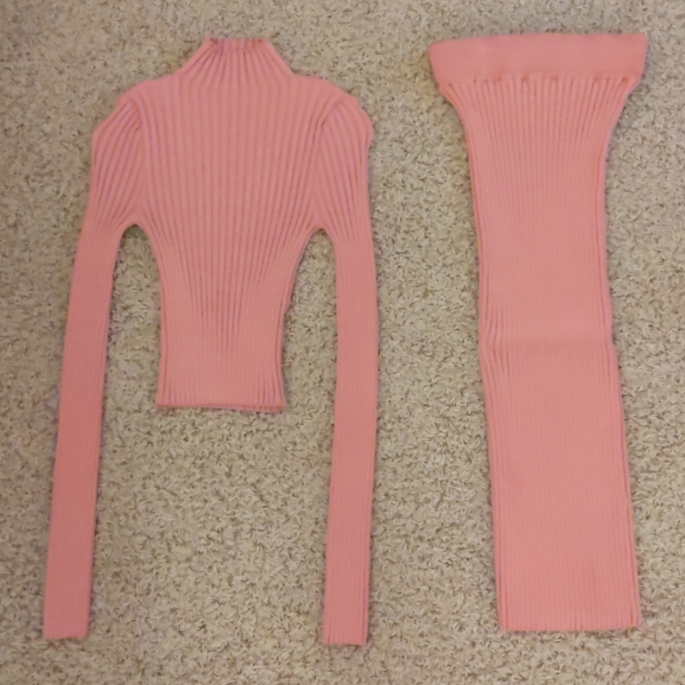 Small, Coral, Forever 21 Two Piece Top and Skirt